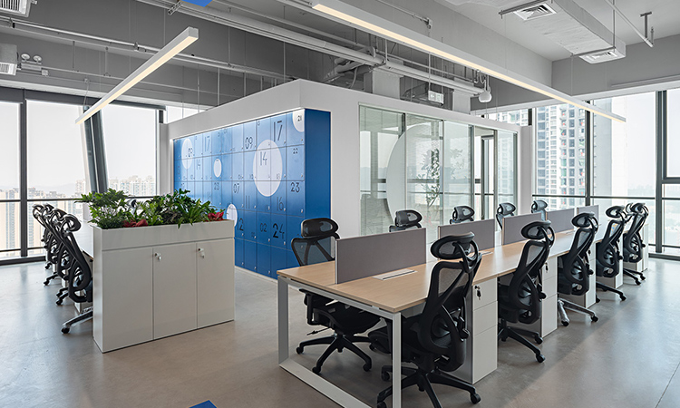 初創(chuàng)公司辦公室裝修完工照